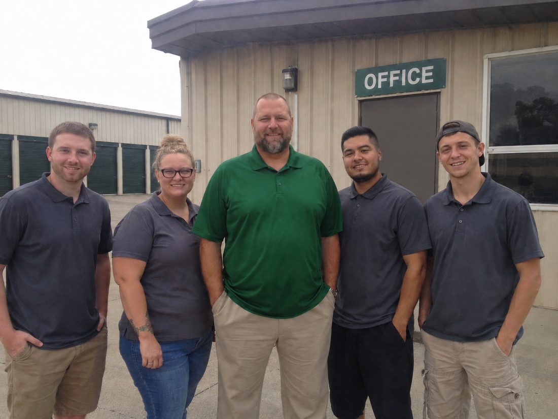 Pest control professionals in Oak Park, IL